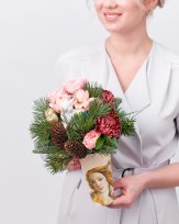 Коллекция Декабрь. Букет в дизайнерском стакане Венера