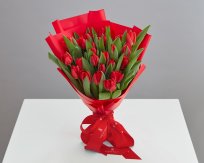 Монобукет из красных тюльпанов