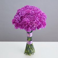 Роскошный лиловый монобукет из гвоздик